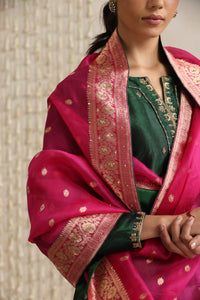 Aakanksha with Organza embroidered dupatta