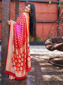 Shaded Red & Pink Handwoven Bandhej Pure Georgette Sari